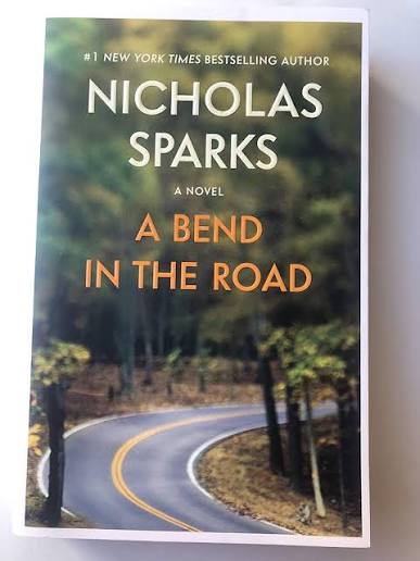 A Bend in the Road | Nicholas Sparks | Pre-loved