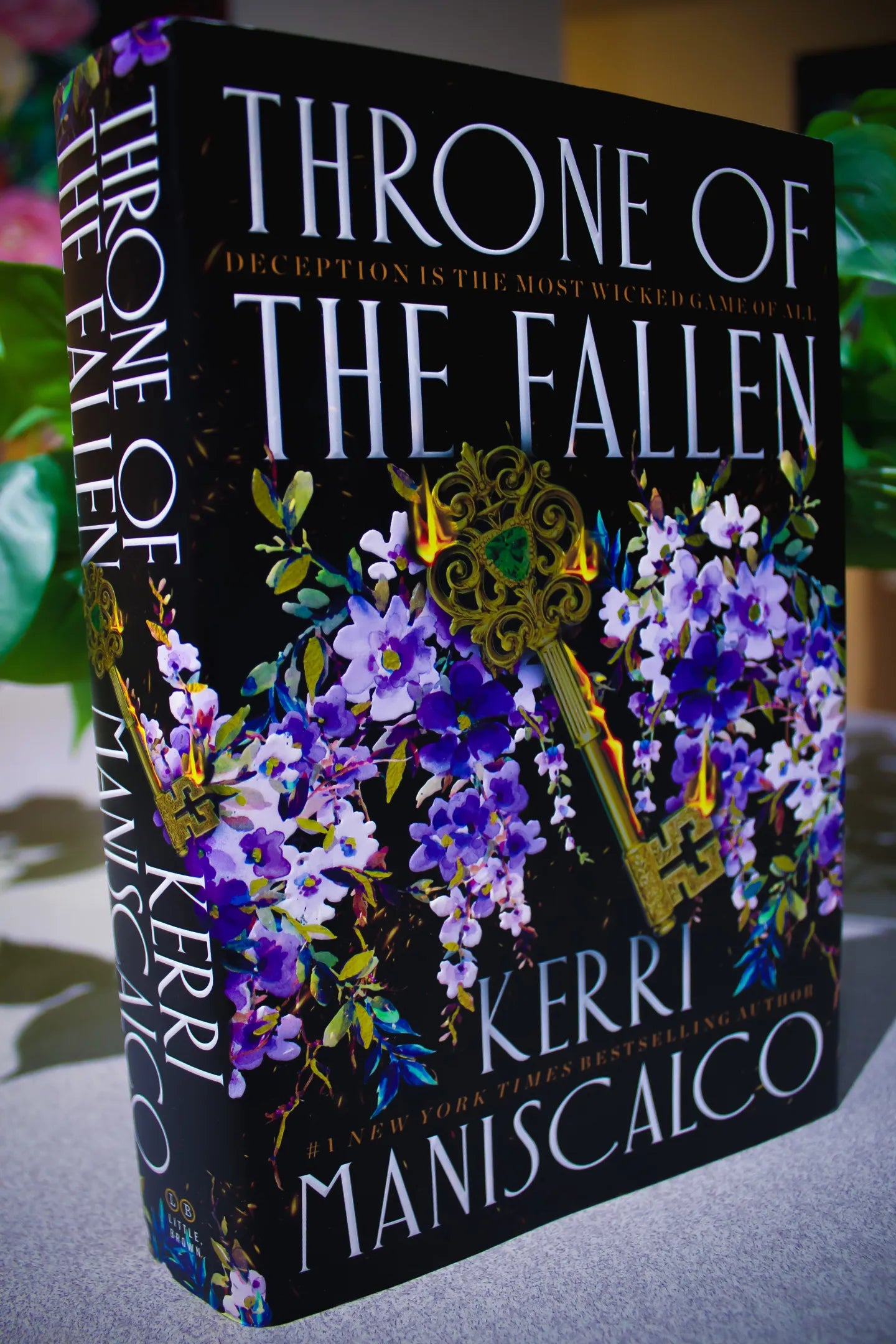 Throne of the Fallen (Prince of Sin, 1) • Kerri Maniscalco