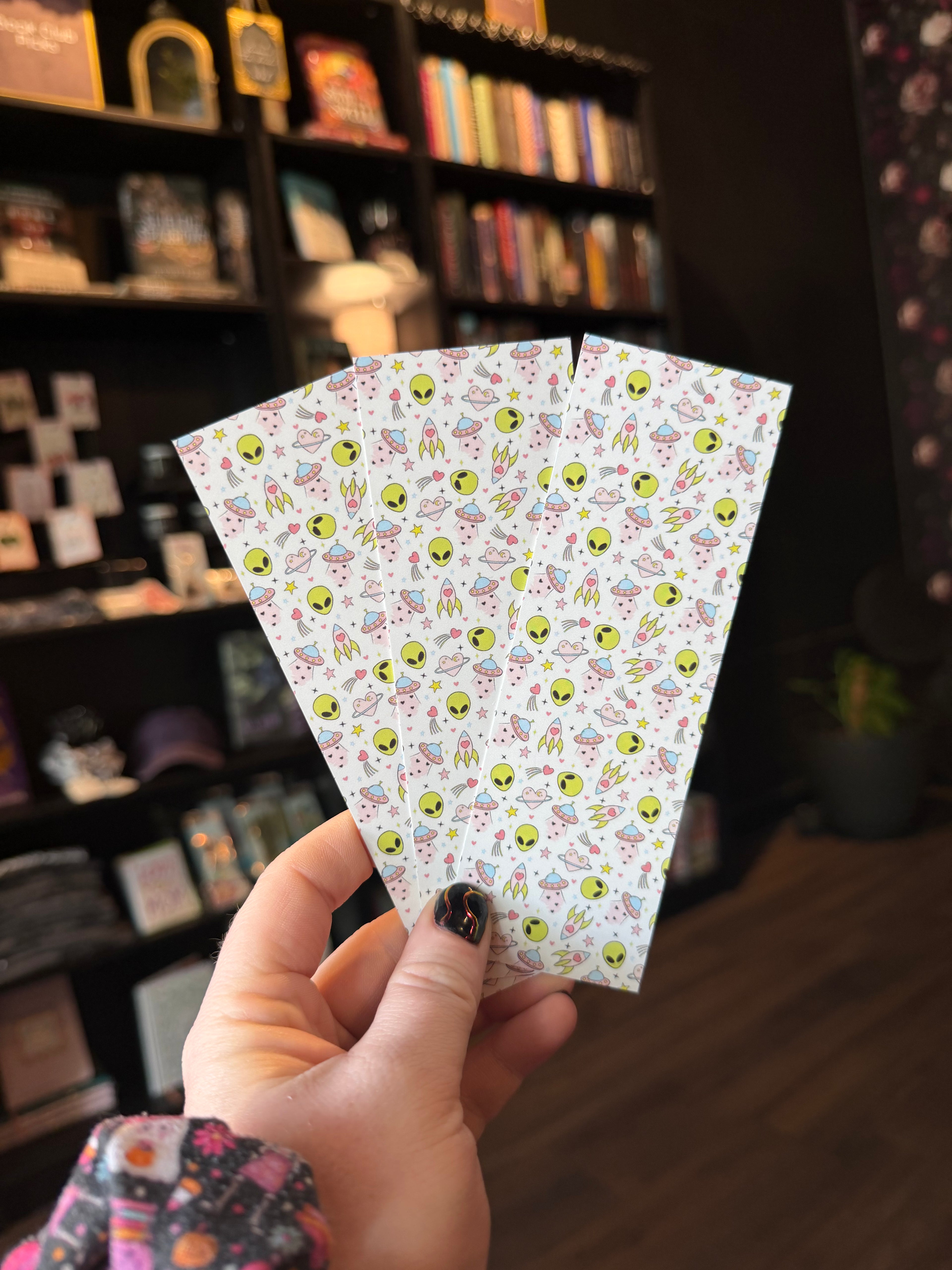 Alien Bookmark