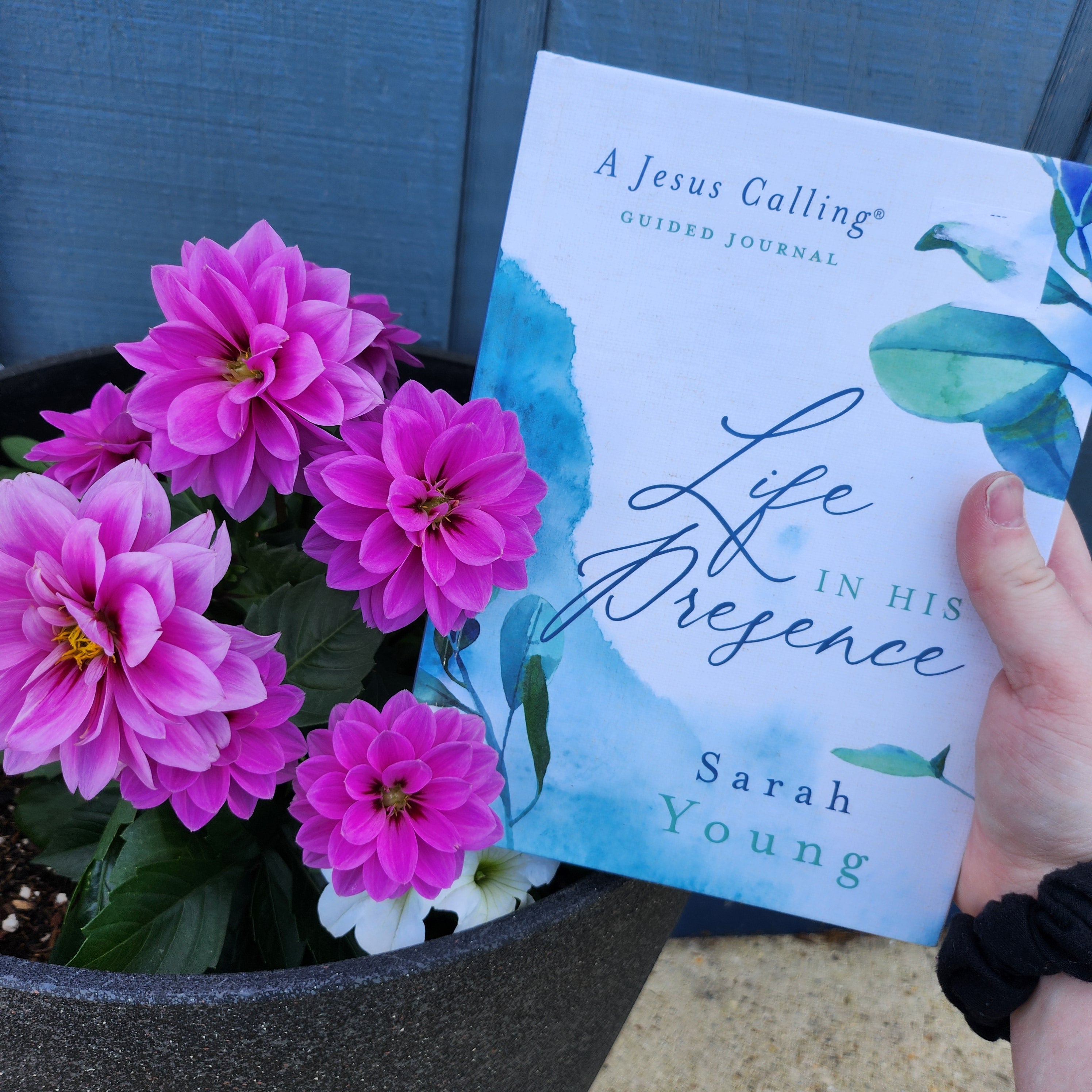 Life in His Presence: A Jesus Calling Guided Journal